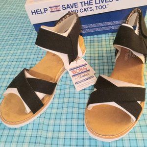Bob's from Sketchers - Black Desert Kiss - Secret Picnic sandals Women's size 8